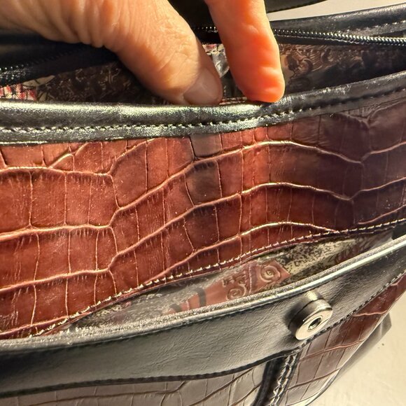Brighton crocodile embossed vintage bag brown and black with Heart emblems. - Picture 6 of 14